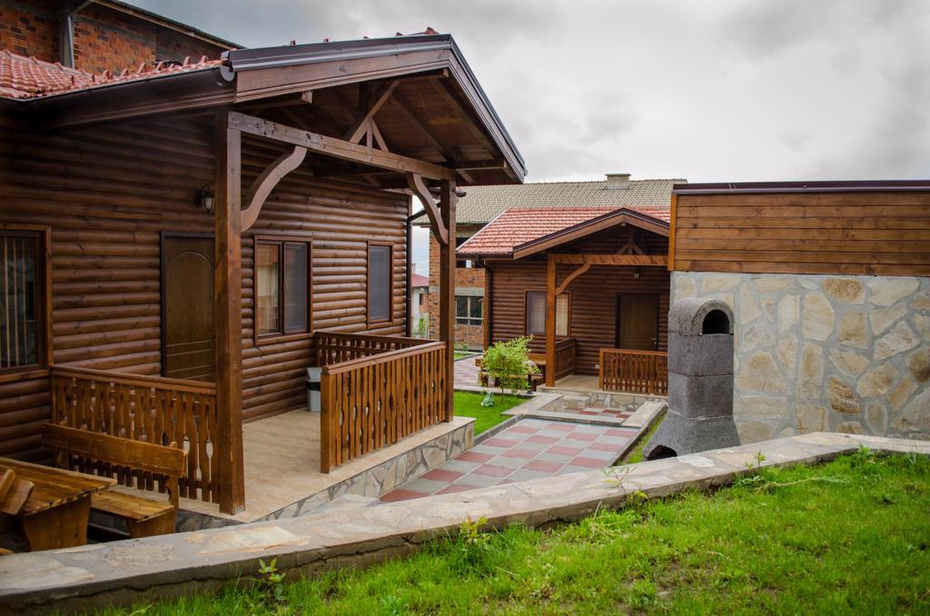 Yoneda Houses Saparewa Banja Pokój zdjęcie