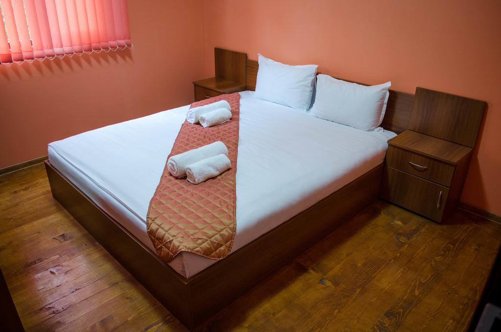 Yoneda Houses Saparewa Banja Pokój zdjęcie